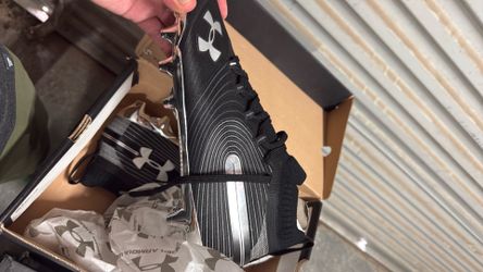 Brand New Under Armour Spotlight MC Football Cleats – Size 11