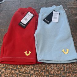  NWT True Religion Red & Blue Boys Kids Medium 5/6 Sweat Shorts with Gold Horseshoe Jogger Retail $98