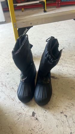 Kids snow boots