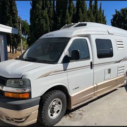 2006 Chevy Roadtrek 210 Popular