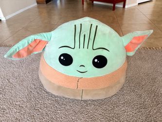 AZ. STARWARS.  SQUISHMALLOWS. GROGU PLUSH. PRELOVED.