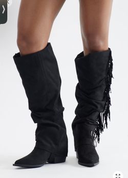 Fringe boots
