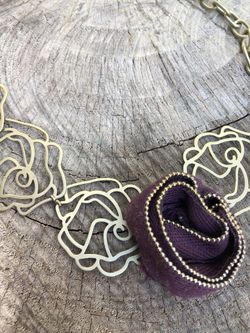 A Statement piece golden chain fabric flower pendant necklace