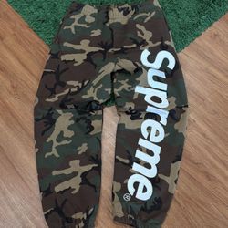 Supreme - Satin Appliqué Logo Sweatpants Woodland Camo - Medium - Brand New
