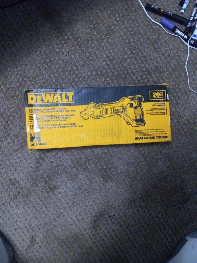 Brand New DeWalt Cordless 18g Swivel Shear 