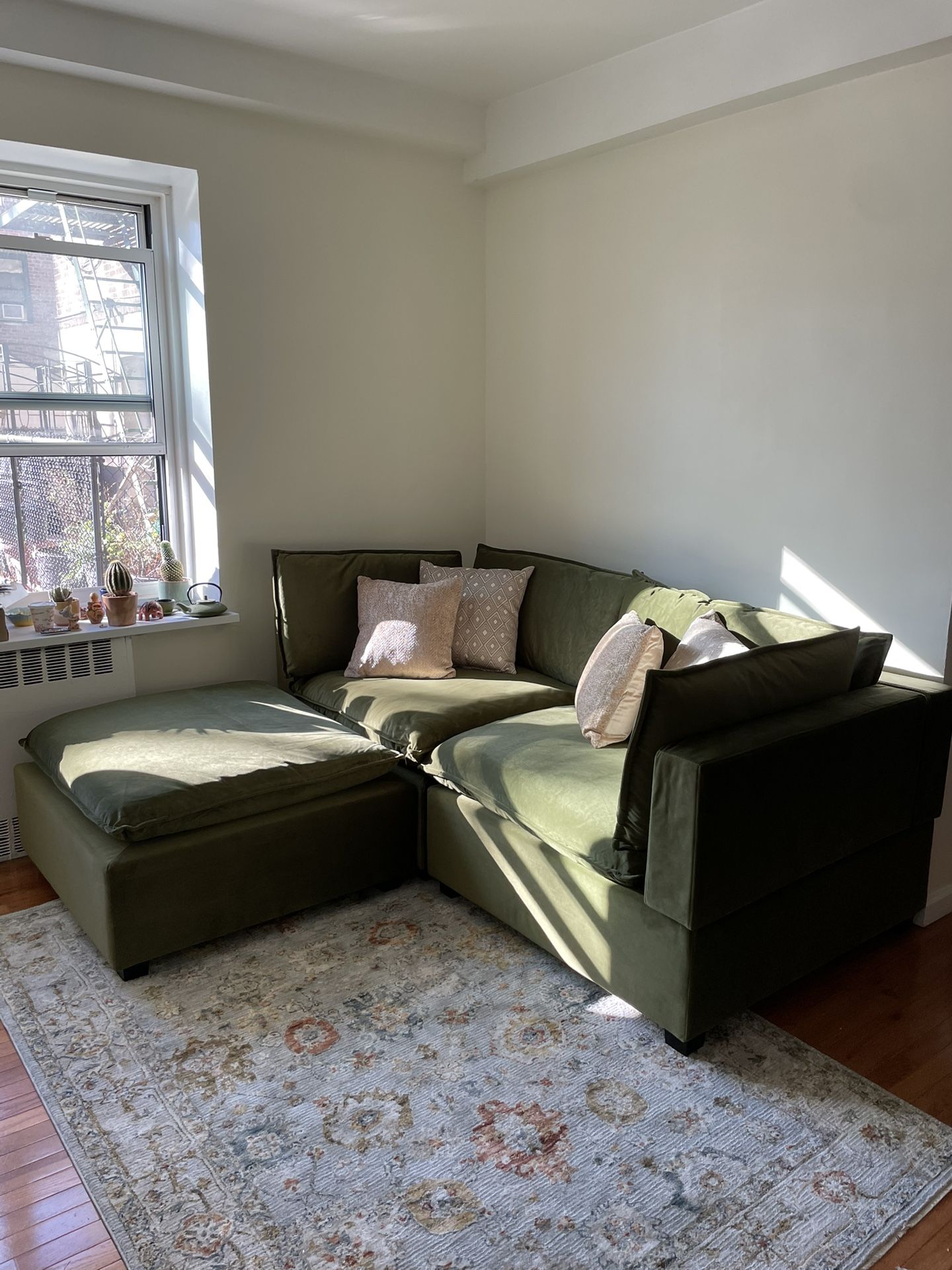 Albany Park Kova Sofa & Ottoman