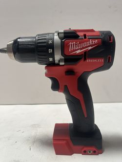 Milwaukee Drill 18v