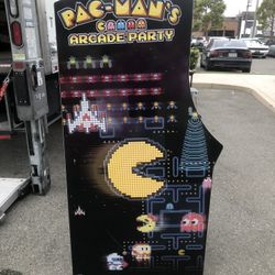 Pac-Man Arcade Full Size