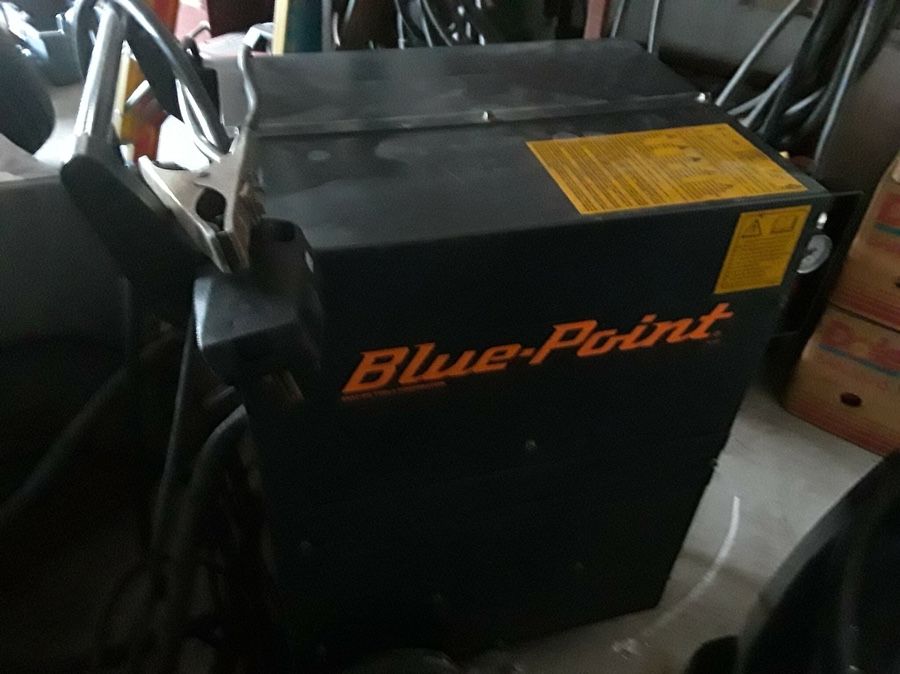 Plasma cutter model YA5550 heavy duty v 220v blue point/ snap-on