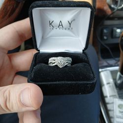 Leo Bridal Engagement And Wedding Band Set