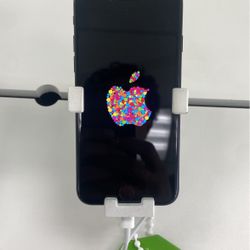 New Iphone SE - Free HBO Max Available - Ported Phone Could Be Free