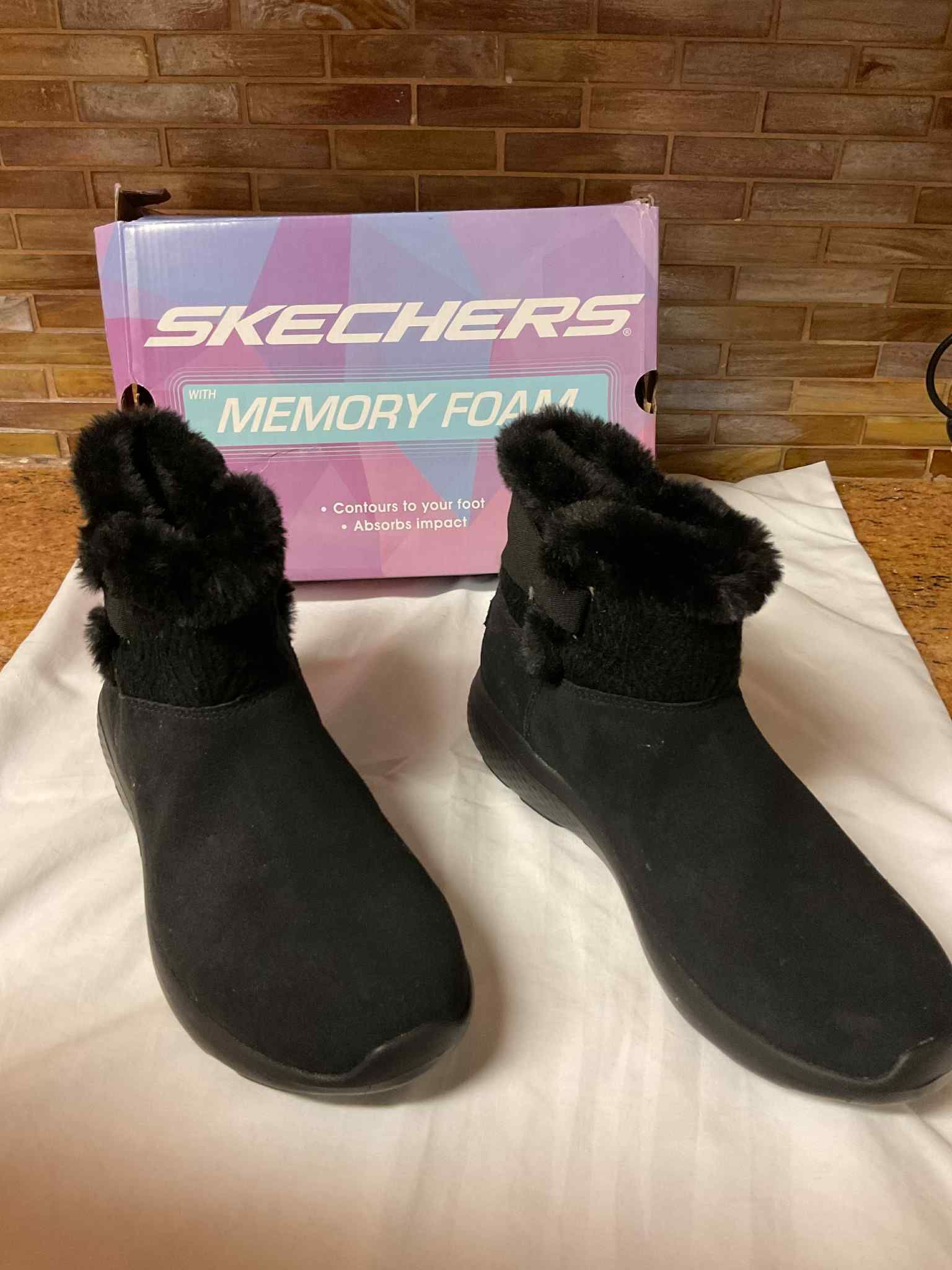 NEW Black Skechers Slip On Suede Boots Size 9