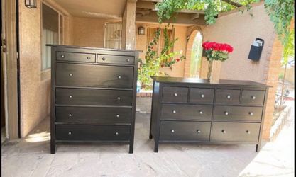 2 IKEA Hemnes dressers