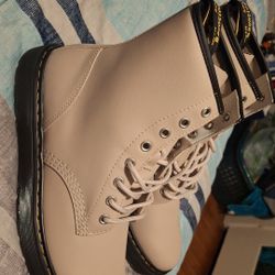 Boots Dr. Martens