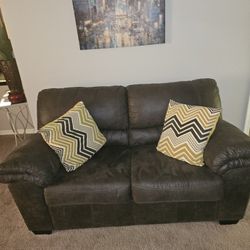 Gray Sofa & Loveseat Combo 