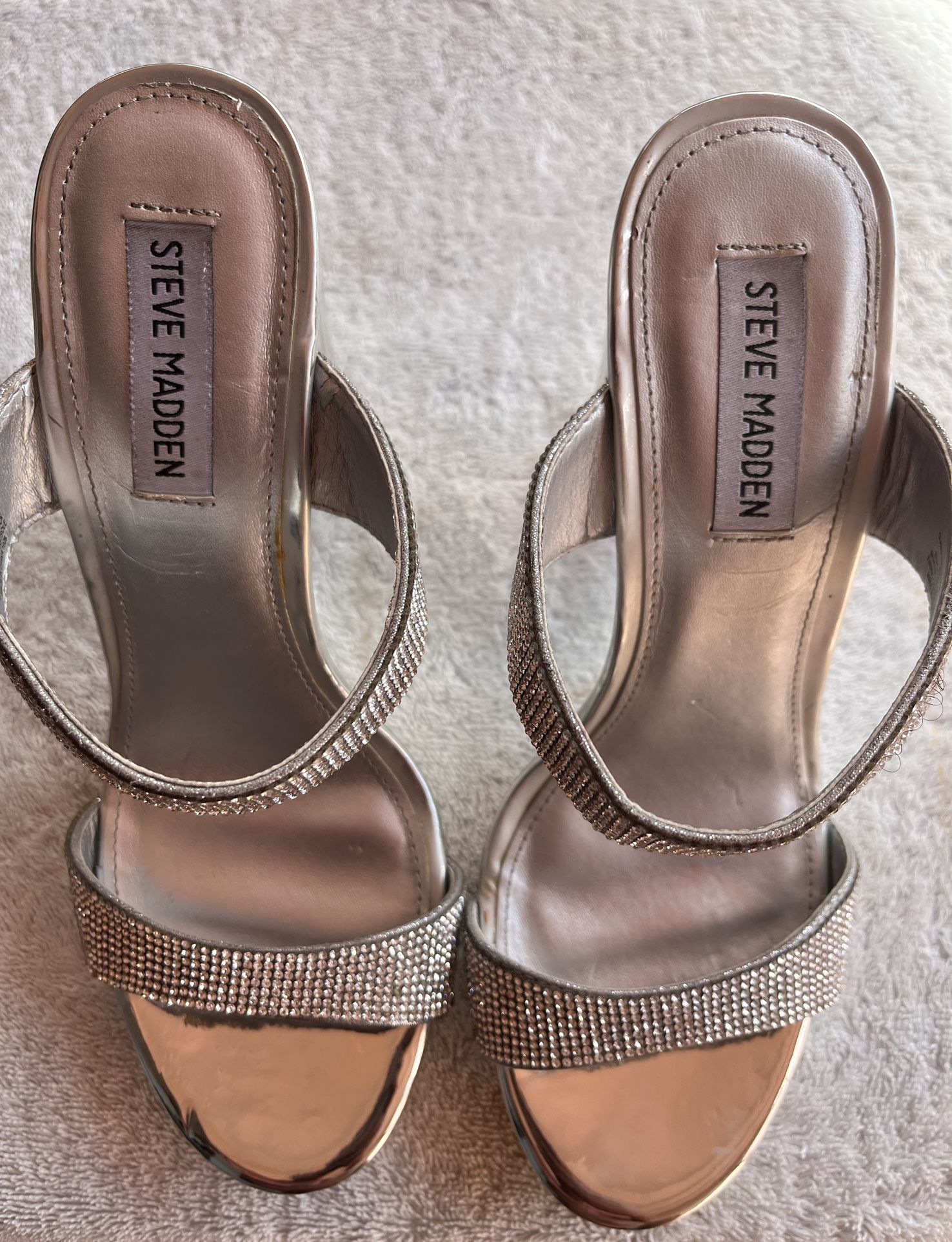 Steve Madden Women’s Glassy Sandals