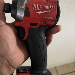 M18 Fuel Impact With 5.0 Battery 
