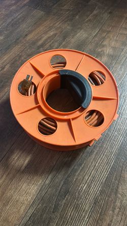 Extension cord with wheel