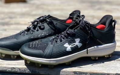 Under Armour Men's Yard Low MT Baseball Cleats