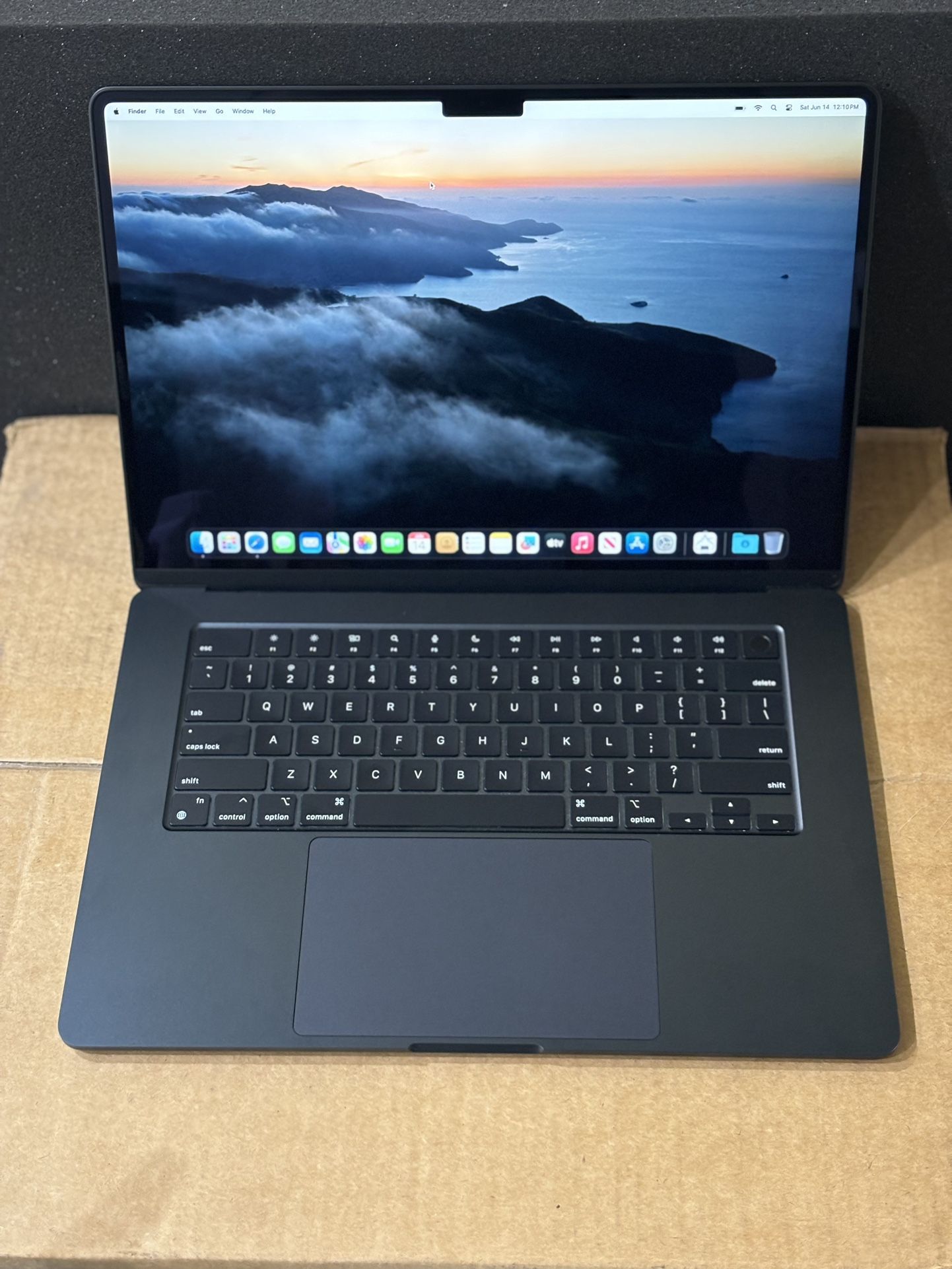 MacBook Air 15 M3 2024 8 gb ram 256 gb ssd midnight
