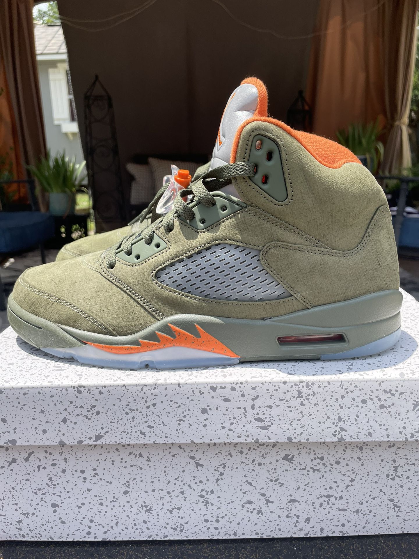 Jordan 5 Retro Olive