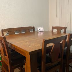 Dining Table (BEST OFFER)