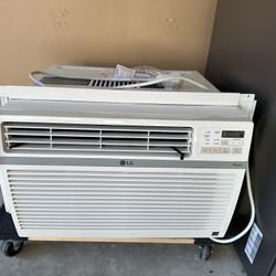 LG  10,000 BTU Window Unit With Remote And WiFi