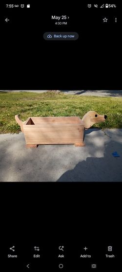 Cedar Dog planter
