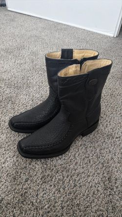 Black Boots