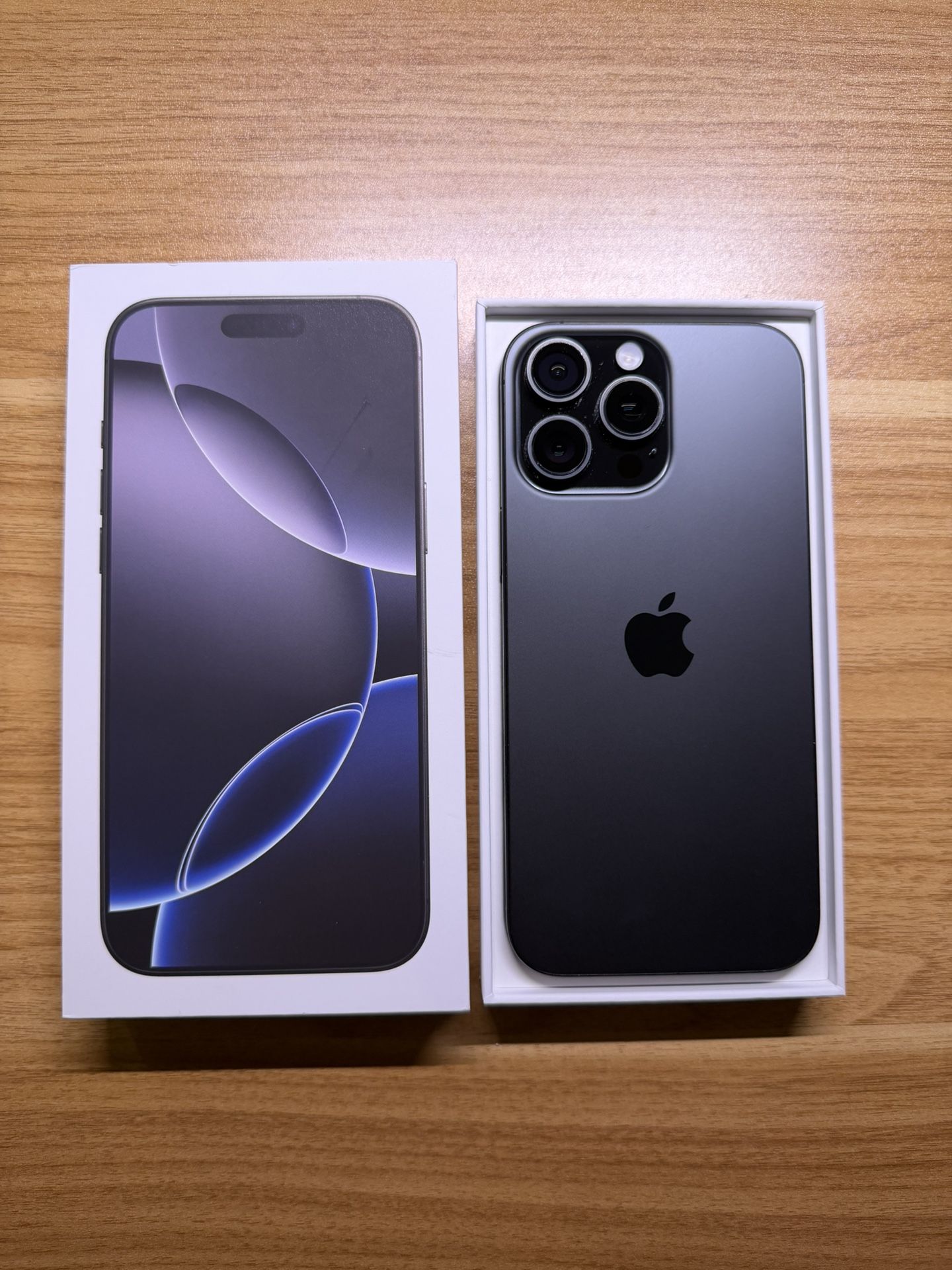 iPhone 16 Pro Max Black Titanium 512GB Unlocked