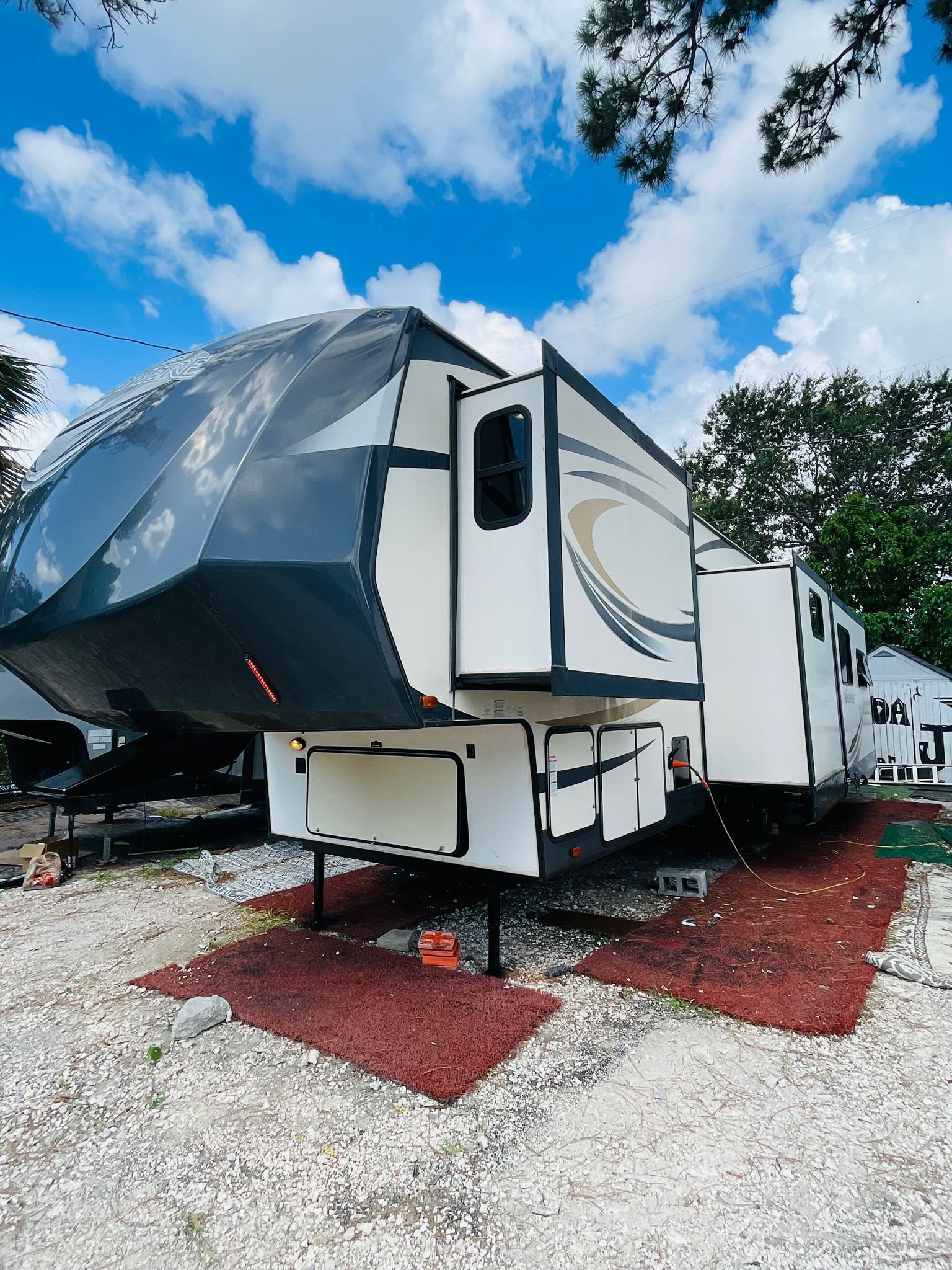 2017 Keystone 5th Wheel Rv Camper Traila
