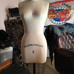 Mannequin Fitting For Clothes Fitting