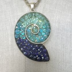 Blue Beaded Pendant  Necklace 