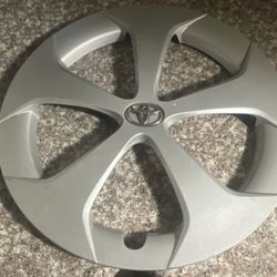 Toyota Prius Hubcap