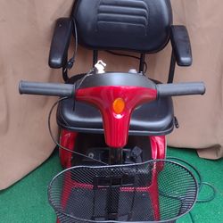 Invacare Lynx L-4 Powered Scooter 