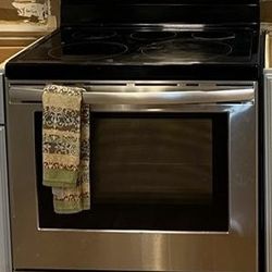 Frigidaire 30” Electric Range – 5 Burner | Stainless Steel