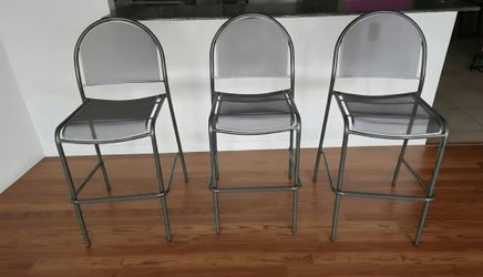 Set of 3 Kettler Carlo Style Grey Metal Mesh Bar Stools – Stackable Patio/Indoor Counter Chairs
