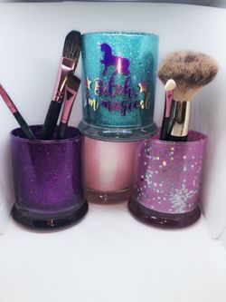 Make up brush holder