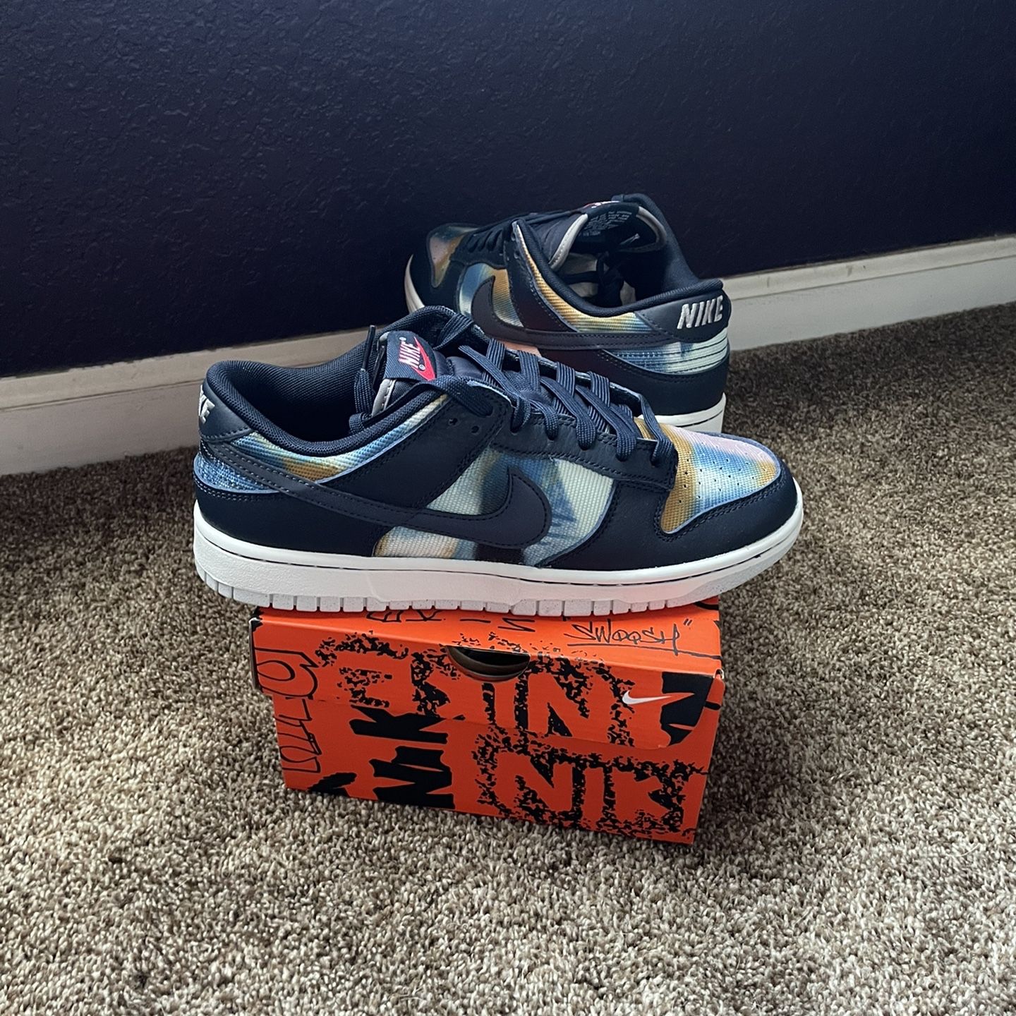Brand New Retro Premium Dunk Low 'Graffiti Pack-Obsidian' Men's Size 9 for  Sale in Modesto, CA - OfferUp