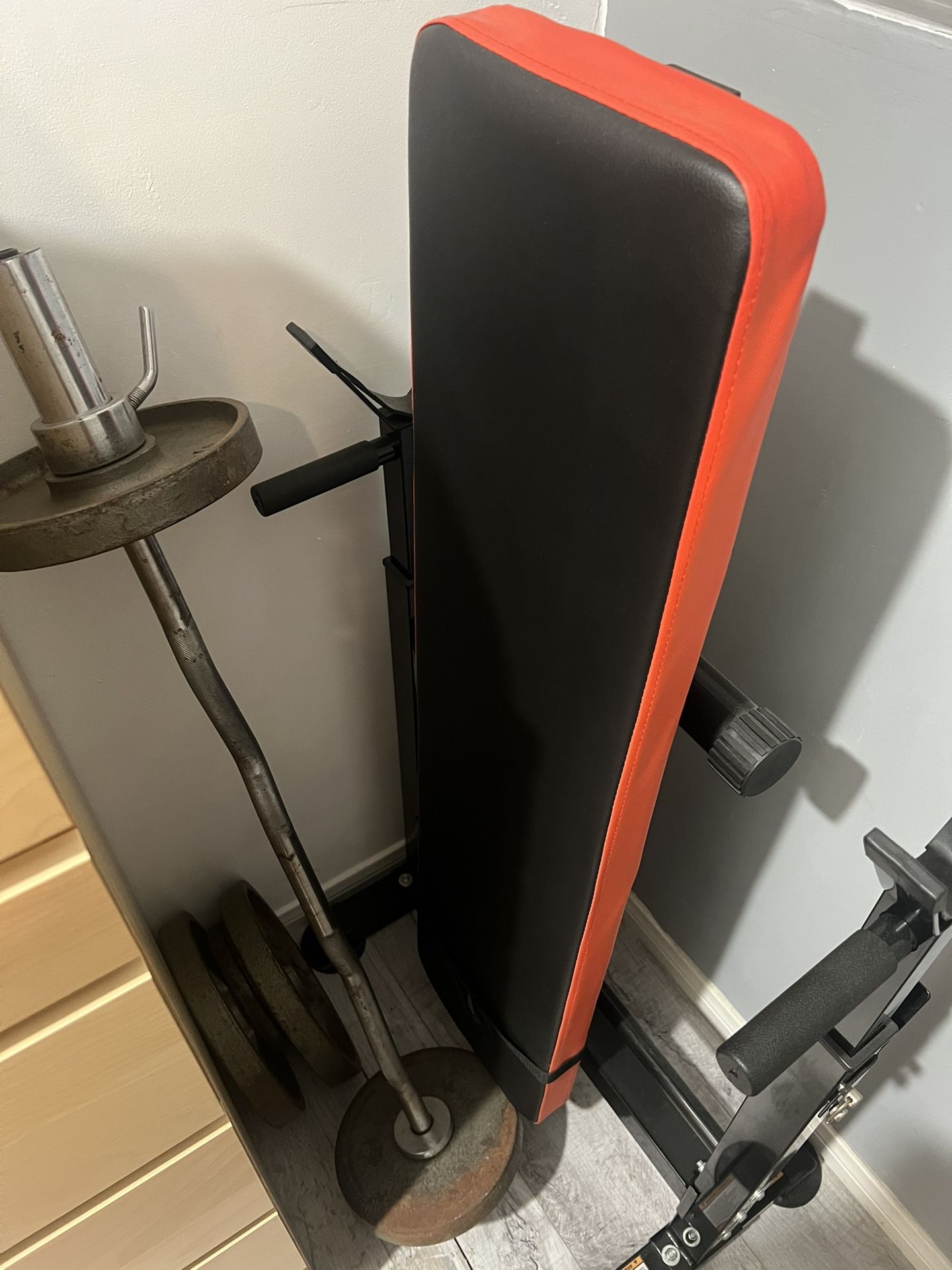 Bench And Weights Bar Bell With Heavy Weights Metal Real Original Must Sell Moving!! Bench Mint Condition From Amazon 🔥