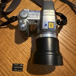 SONY SUPER STEADY SHOT DSC-H2 CAMERA $45 OBO