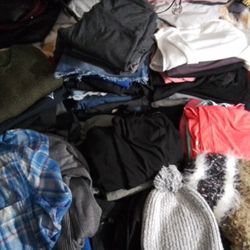 ☆☆2 BAGS = $$30 BOTH☆☆ Women's Clothes - Small/medium 