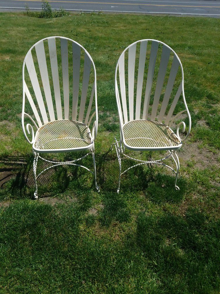 Mid Century Patio Chairs 