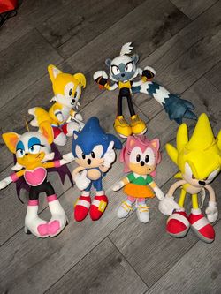 Sonic the Hedgehog plushies