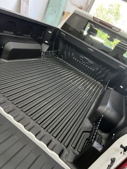 2023-2024 Chevy Silverado 1500 6.5ft Plastic Bed Liner 