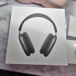 Apple like headphones