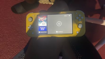 Nintendo Switch Lite Yellow