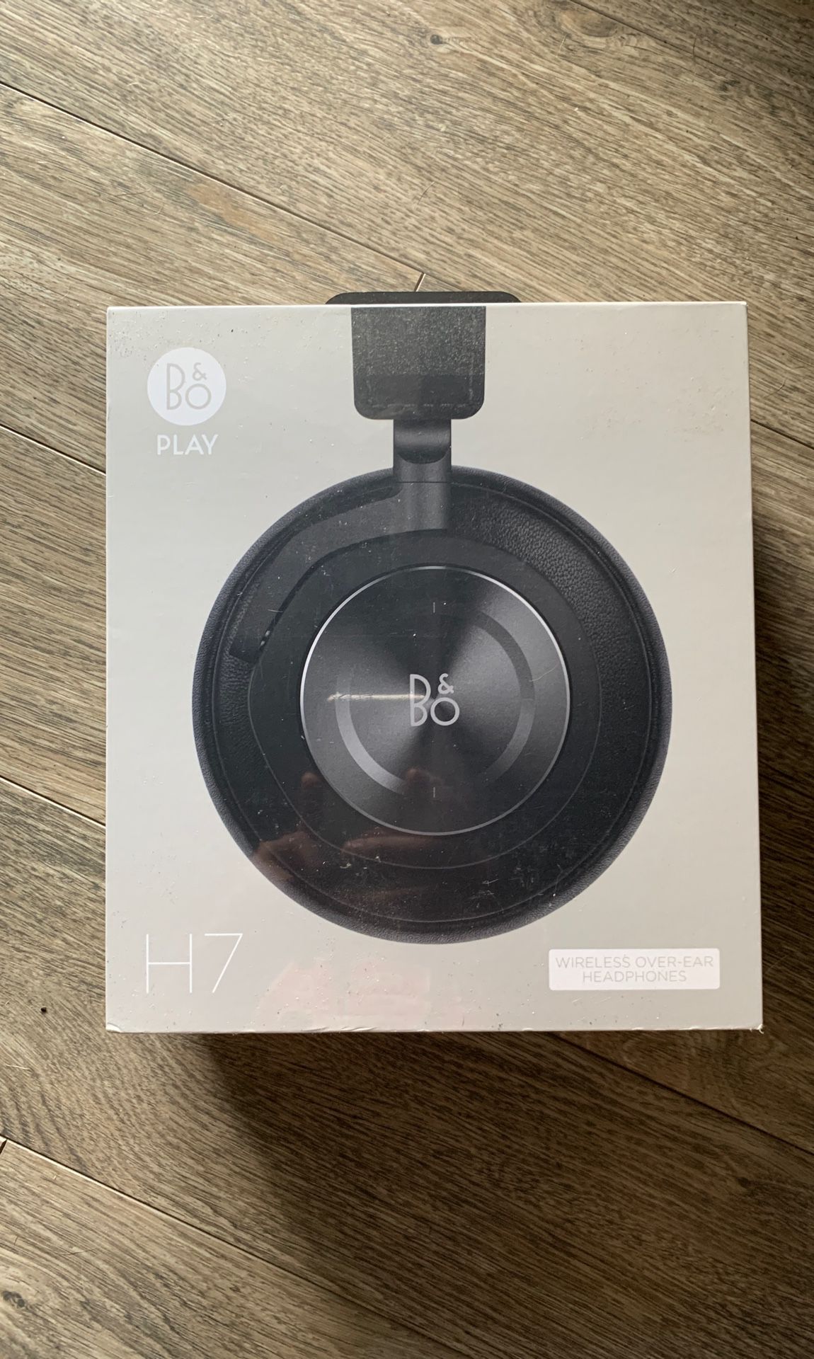 Brand new bose H7 headphones!!!