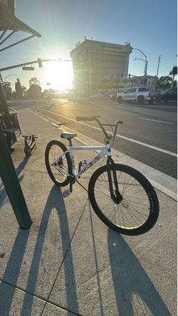 Throne Cycles The Goon Chad D Model 29″ Bike