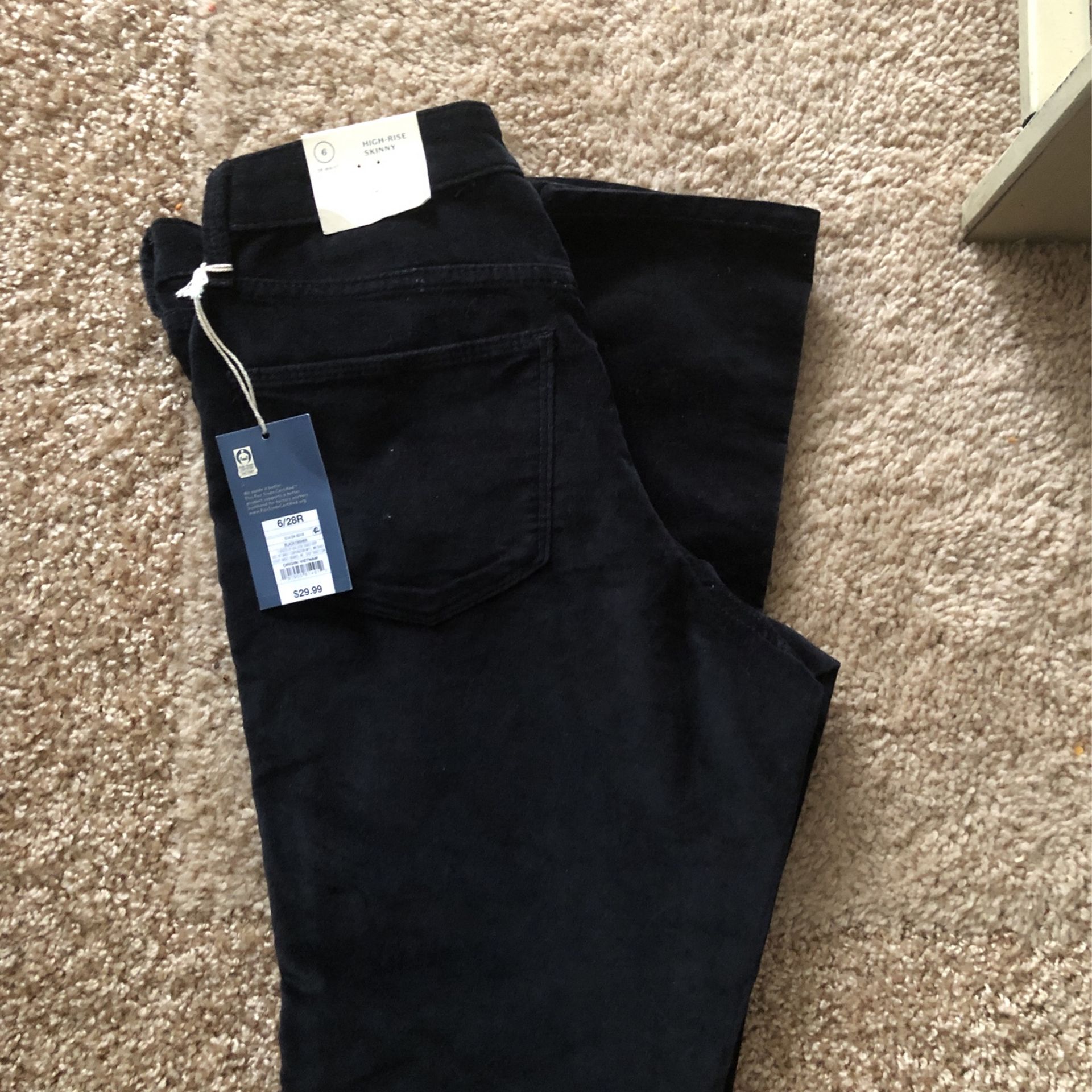NEW,Soft Black , High Rise Skinny, Sz 6-28 Reg Women’s